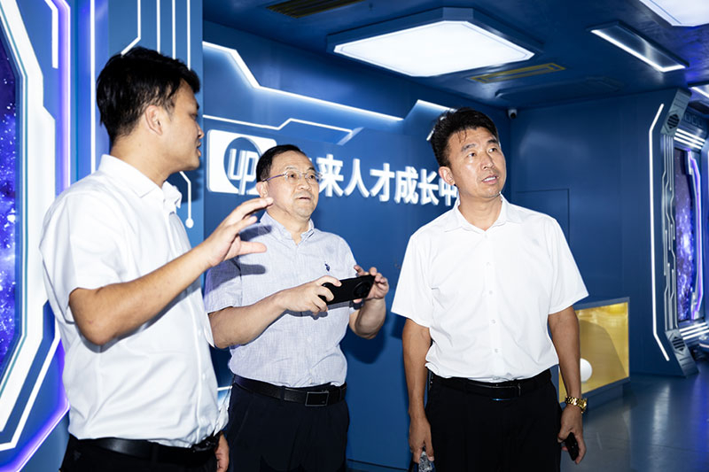 河海大学田泽教授到访阿普人工智能·未来人才成长中心共探智能制造产教融合新路径