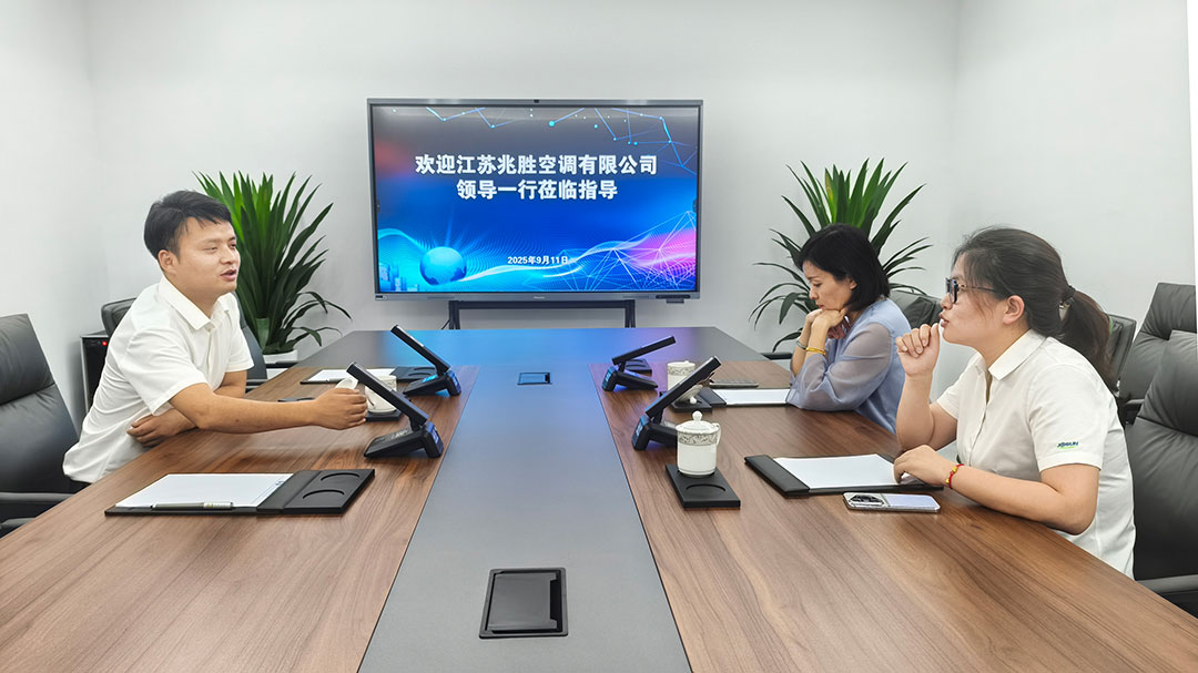 753946979+_1.jpg 753946979+_1.jpg