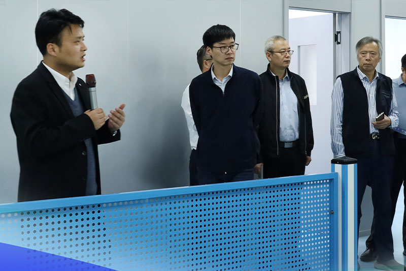 新北区龙虎塘街道办事处主任蒋如山带领商会一行调研阿普人工智能•未来人才成长中心